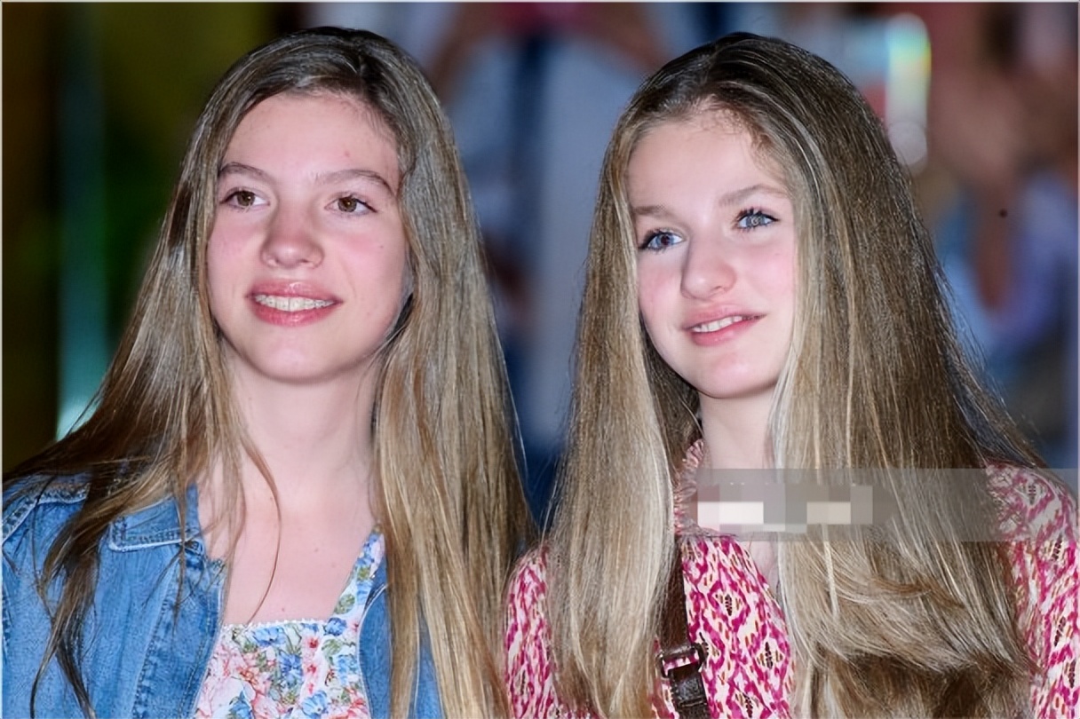 西班牙公主姐妹花闪耀亮相!莱昂诺尔又输了,妹妹穿迷你裙更惊艳