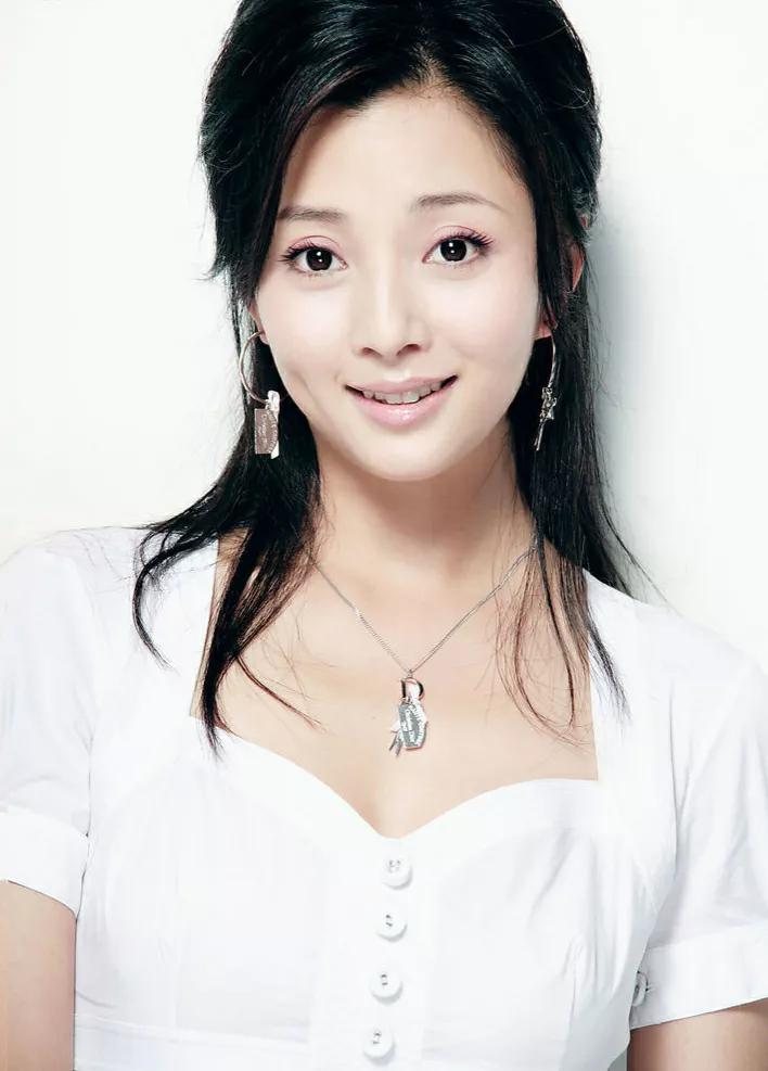 请欣赏50位明星的甜美微笑