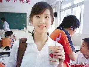 “南艺校花”刘露的毁灭史：天狂必有雨，人狂必有祸