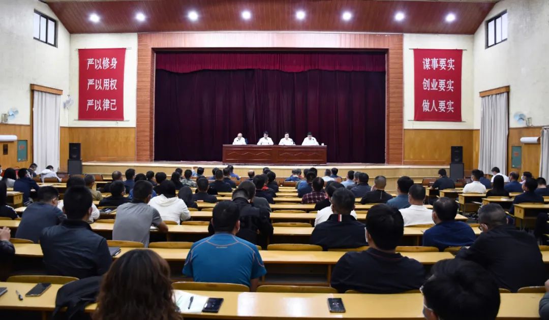 龙刚任中共东川区委书记_昆明市东川区人民政府_新闻动态