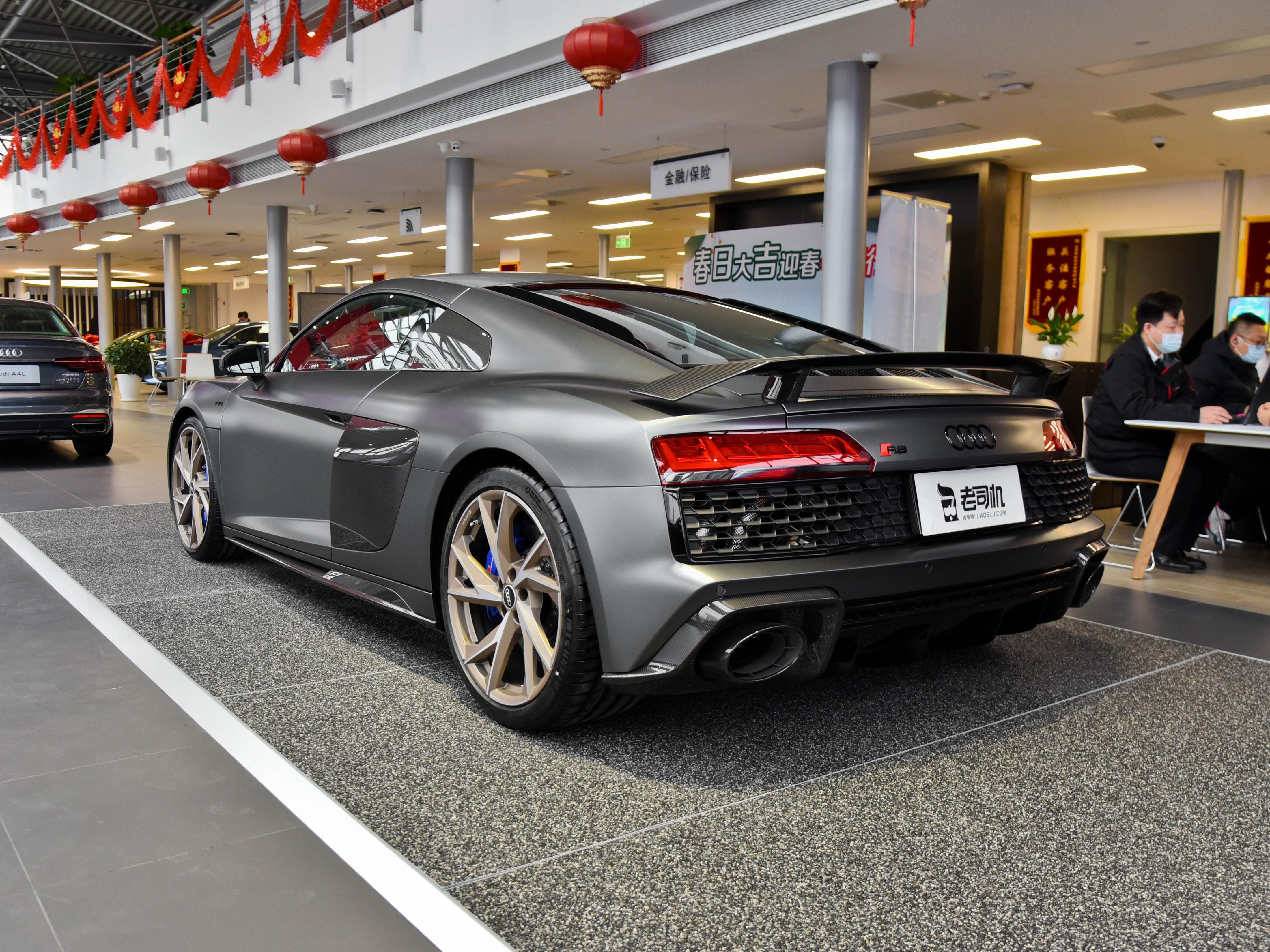 奥迪r8一直被看作是bba在超跑领域最后的颜面,也是bba中目前唯一一款