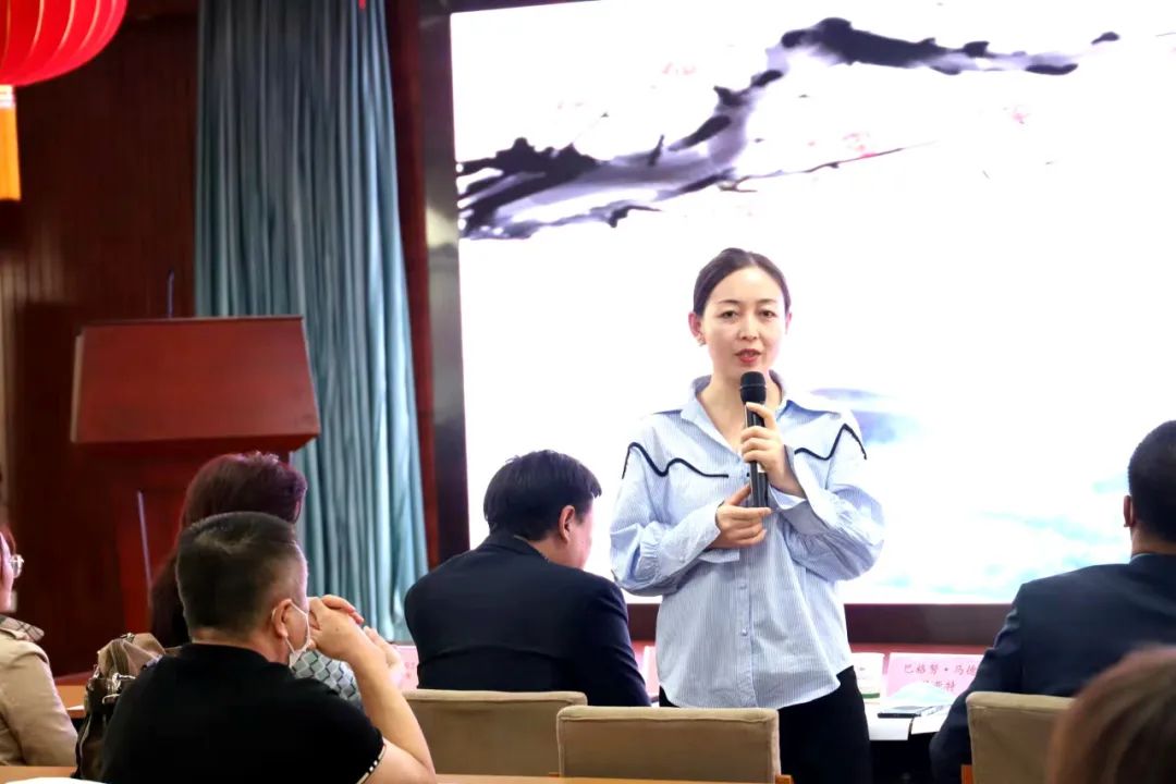 新疆丝路书画报2022年（第三期）