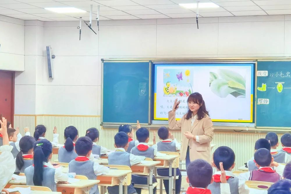 金桥小学老师参加双流区第五届“教坛新秀”赛课活动并进入决赛