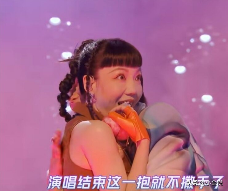 这档音综比《好声音》的“点评”还精彩，凤凰传奇都被犀利点名