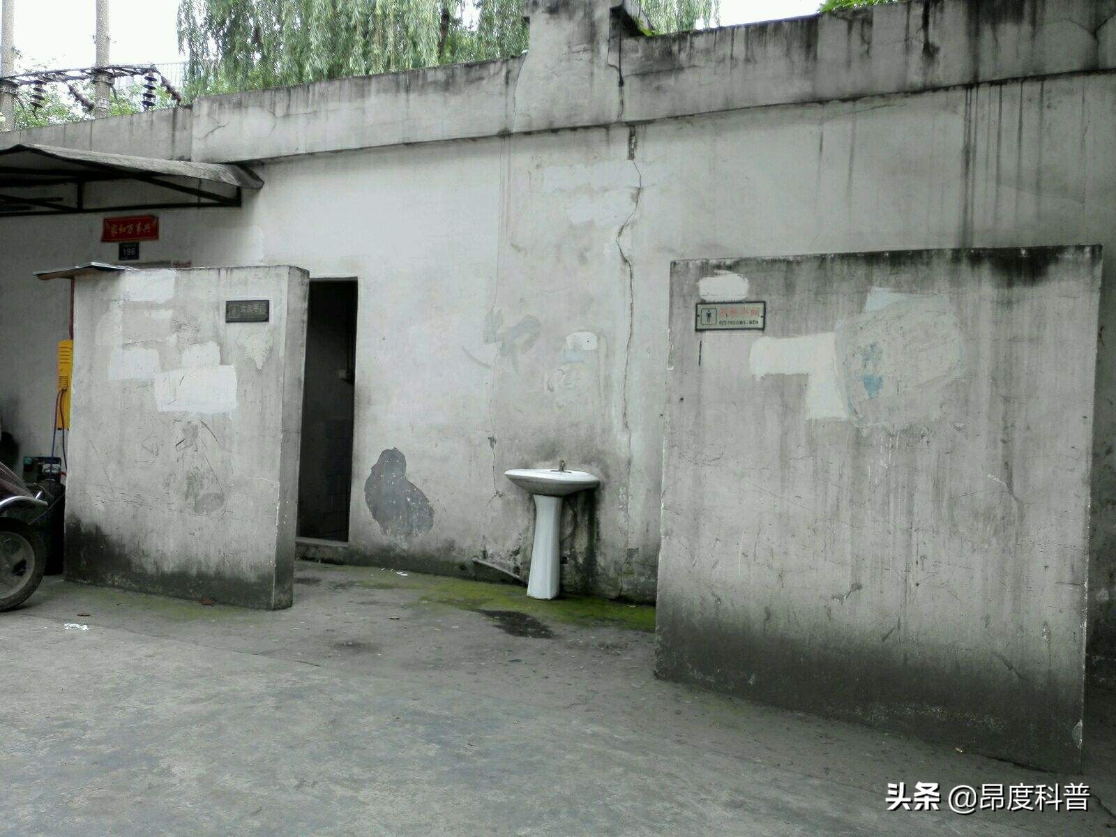 作案时面带微笑，奸杀数十人的变态，竟然只是想做点大事引起重视