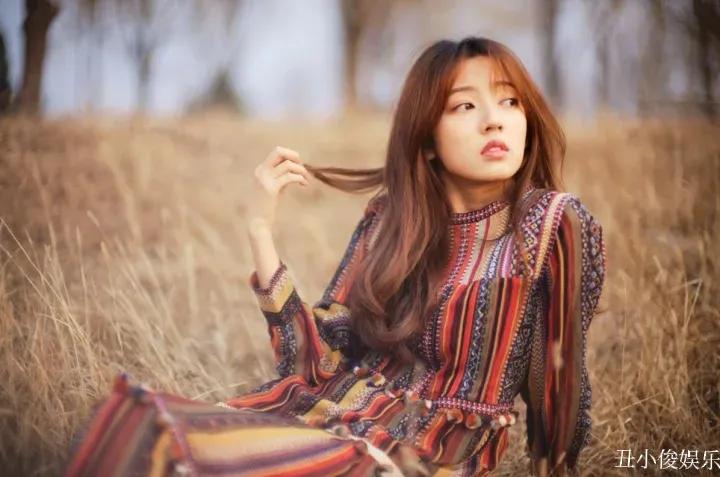 看似高冷却极好相处的反差女星