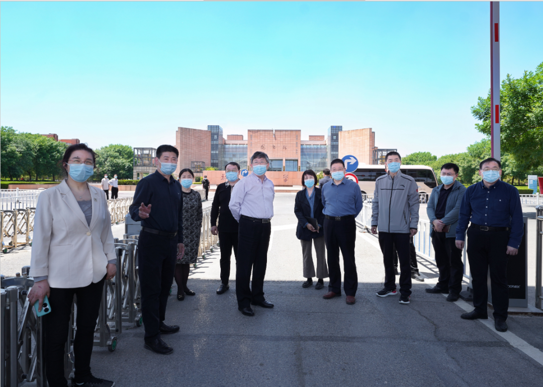 50位书记、院长进驻宿舍，一日三餐免费提供！疫情突袭，郑州大学这样做！