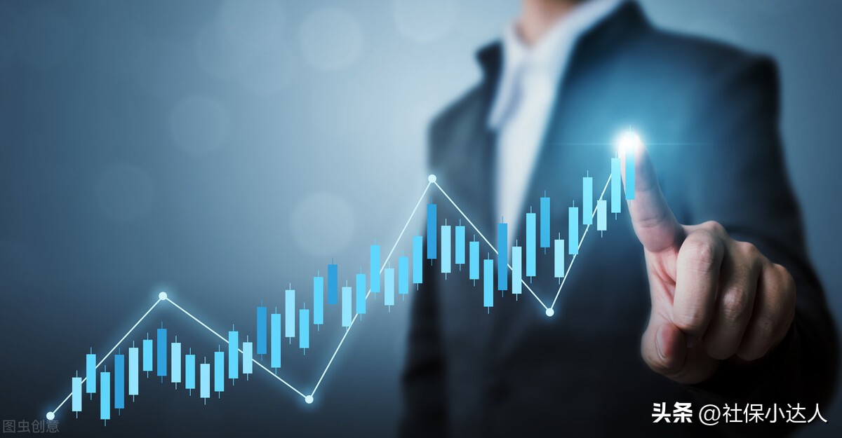 一个月拿1万多元养老金还打工(养老金一个月一万)