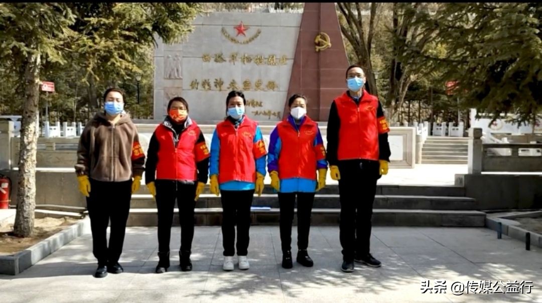 各地志愿者 鲜花祭英烈 先锋寄哀思