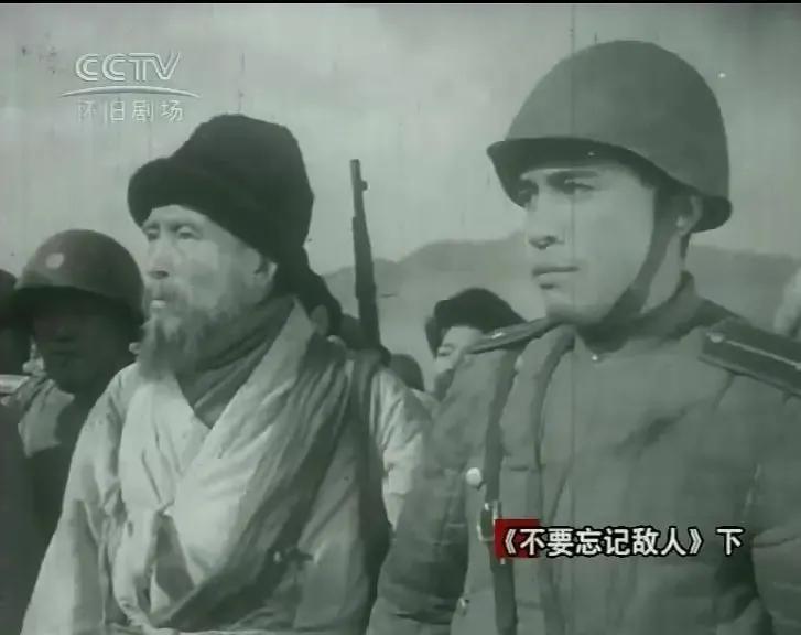 世界电影（0107）朝鲜电影《不要忘记敌人》（1963）剧照欣赏