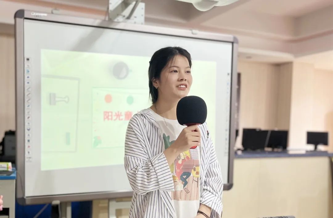 立足专业 关注“心”成长｜棠湖小学德育处召开5月份班主任例会