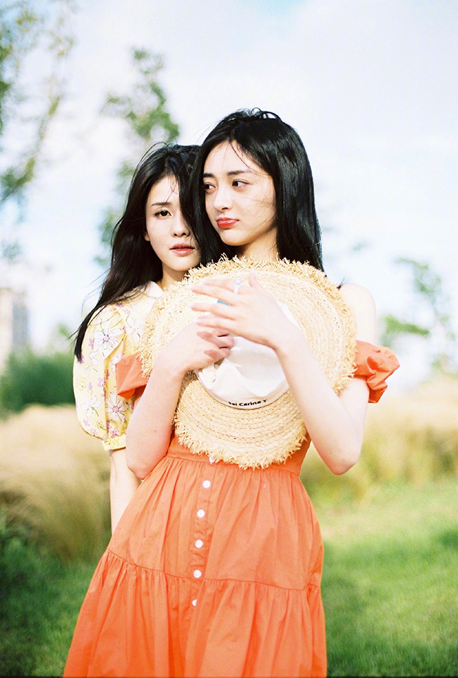 娱乐圈9对「奇妙朋友圈」:迪丽热巴袁冰妍是多年好闺蜜?