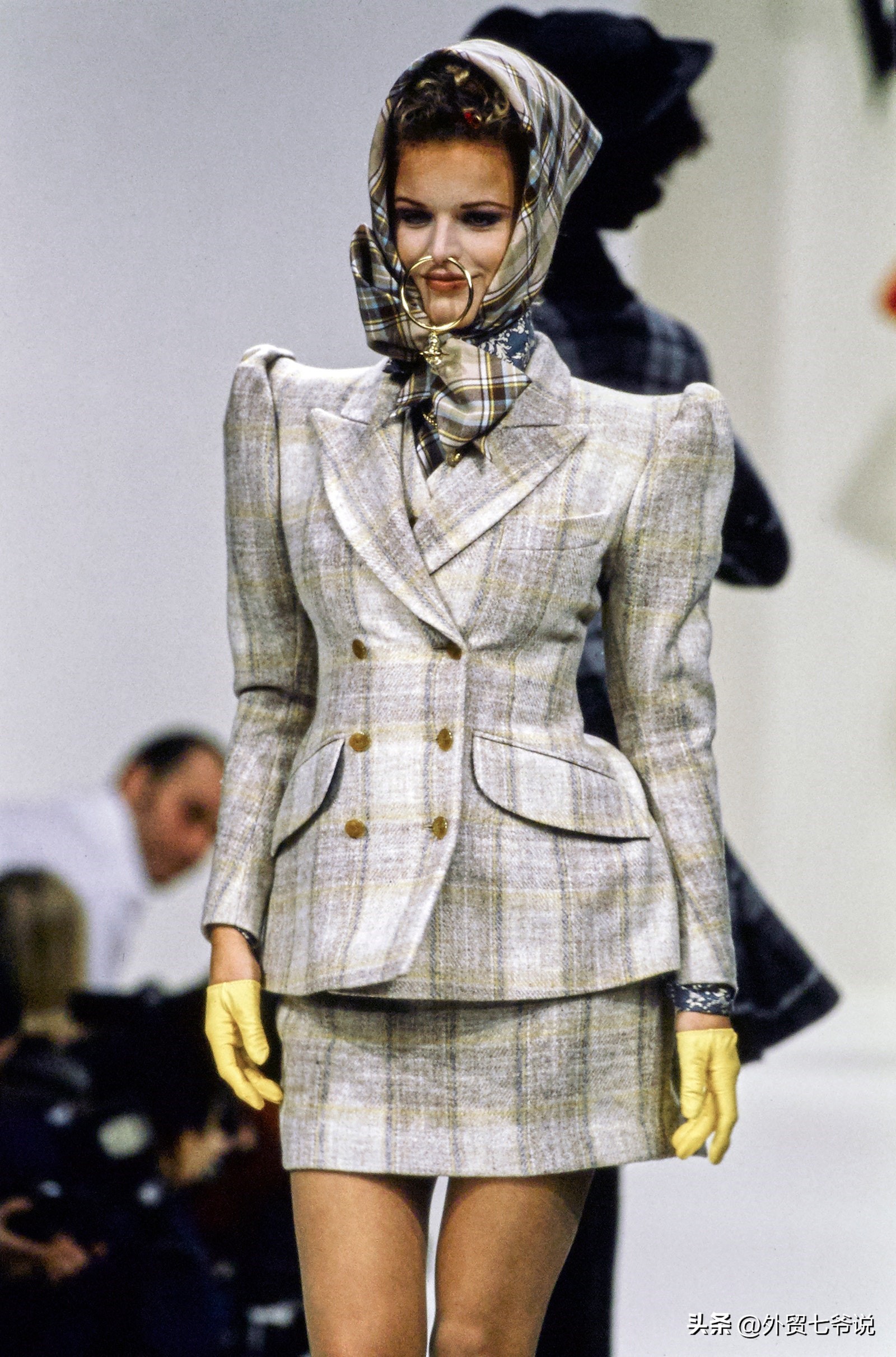 朋克教母西太后薇薇安韦斯特伍德朋克之母西太后薇薇安韦斯特伍德