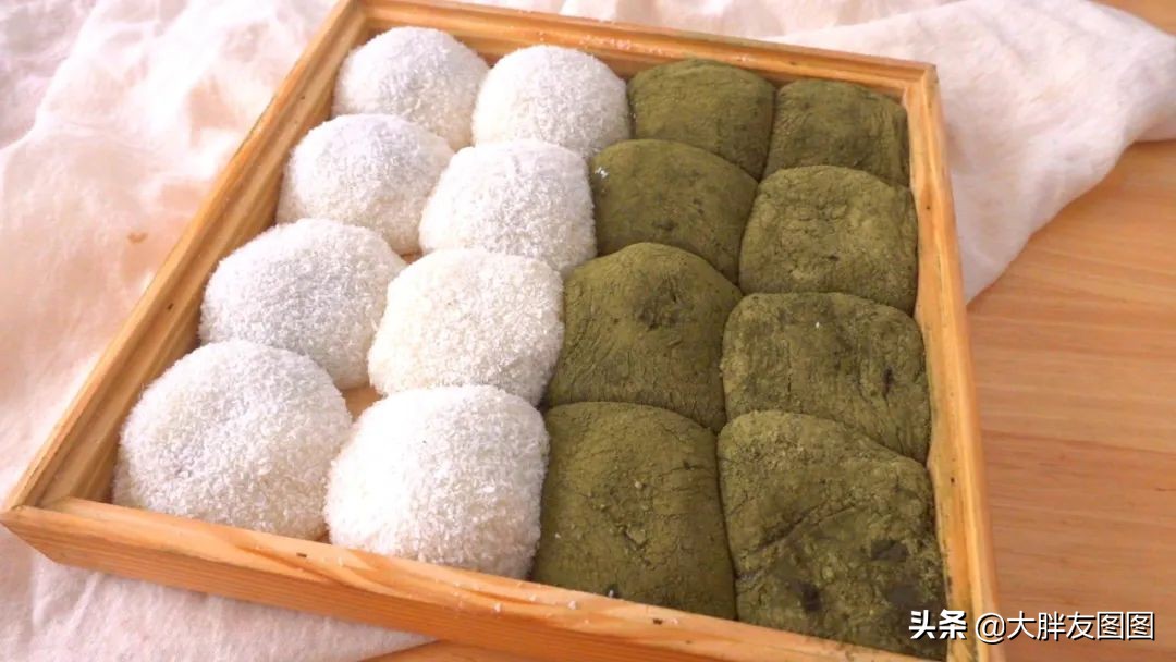 如果你有糯米粉，快收藏这食谱，两种口味的糯米糍，做法太简单了