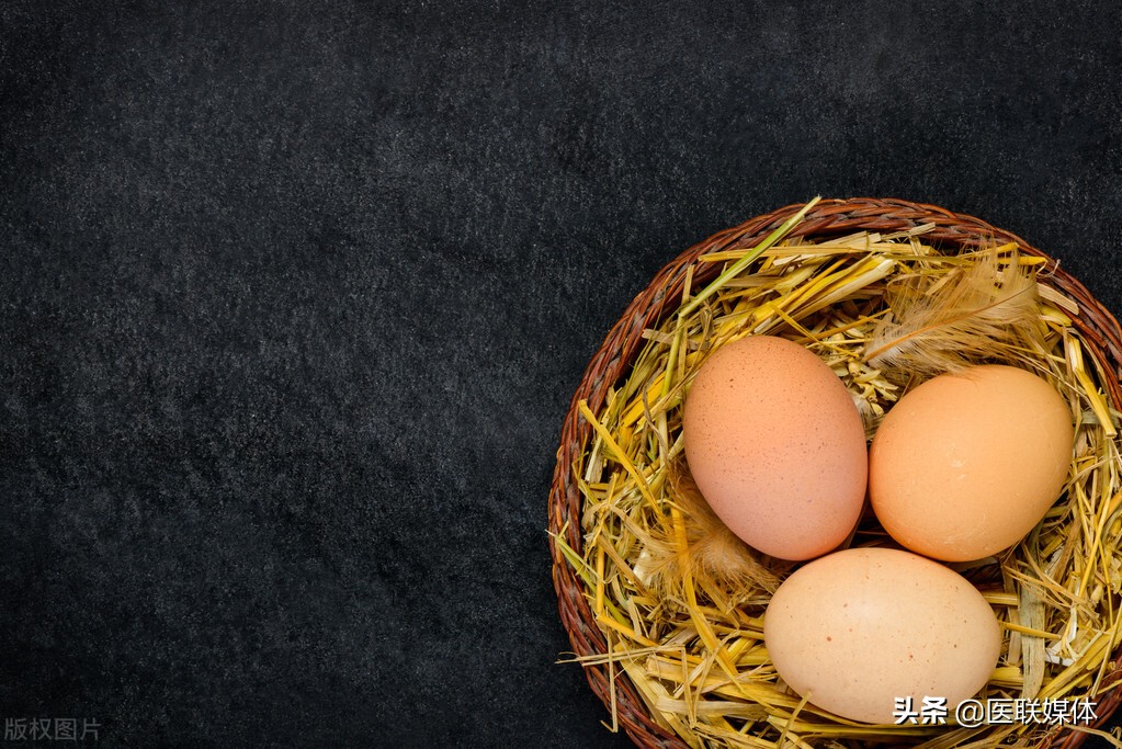 吃鸡蛋到底是伤肝，还是养肝？一天吃几个鸡蛋比较好？