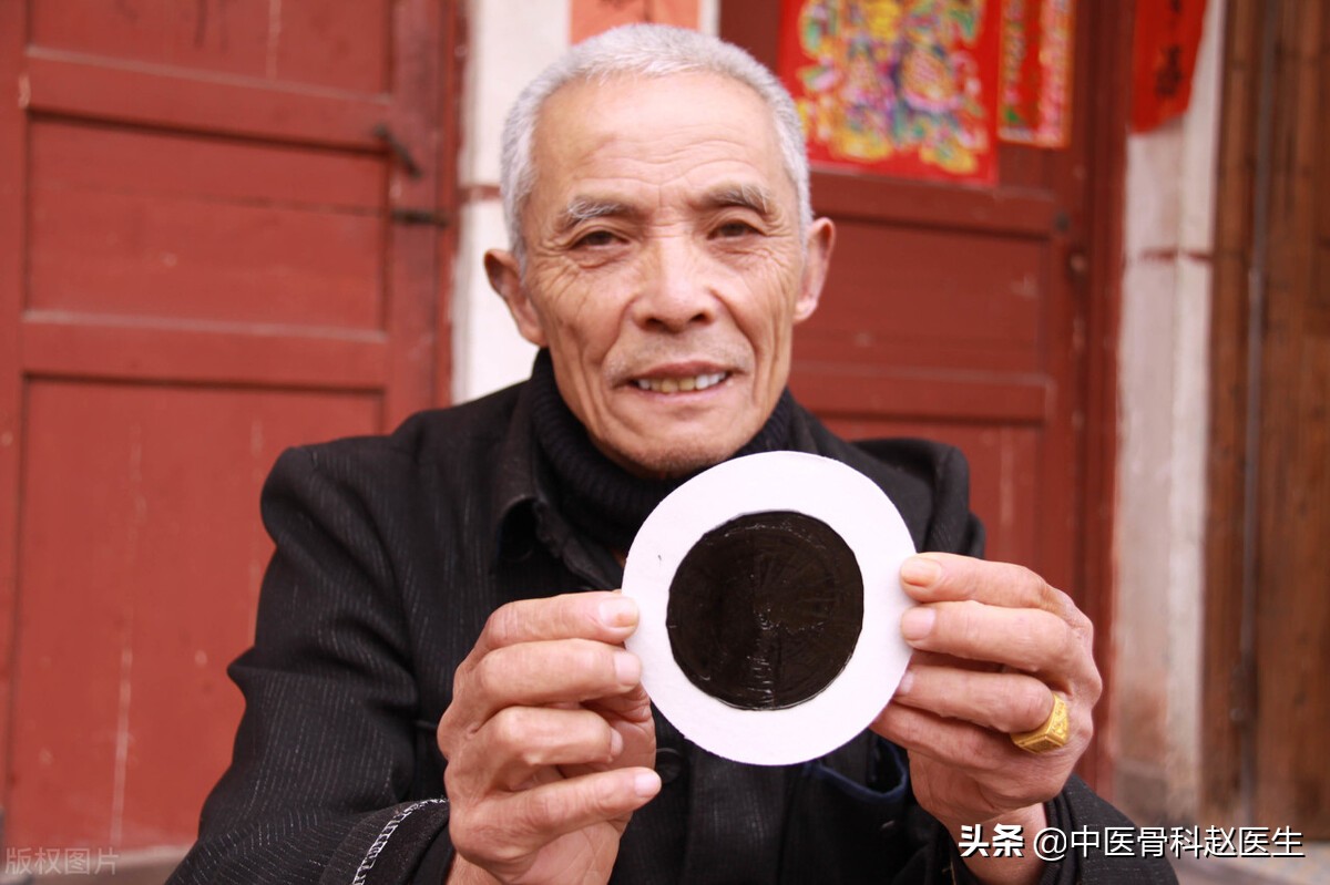 生地,制川乌,威灵仙,蚕沙,秦艽,乌梢蛇,怀牛膝,豨莶草,五加皮,独活