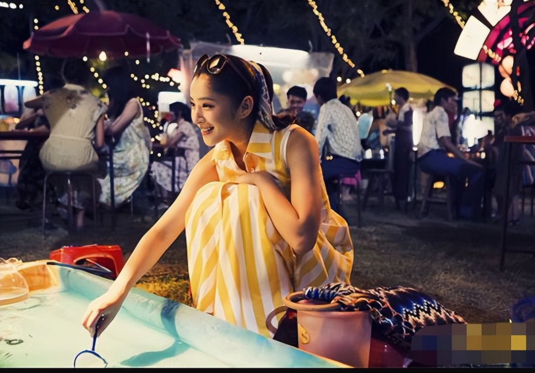 演员李心艾暴瘦110斤！近照瘦出锥子脸，肩膀突出全身无一点赘肉