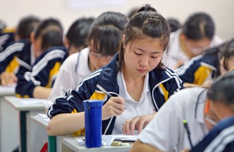 上海本科大学排名，共40所分6个档次，同济只能排在第2档？