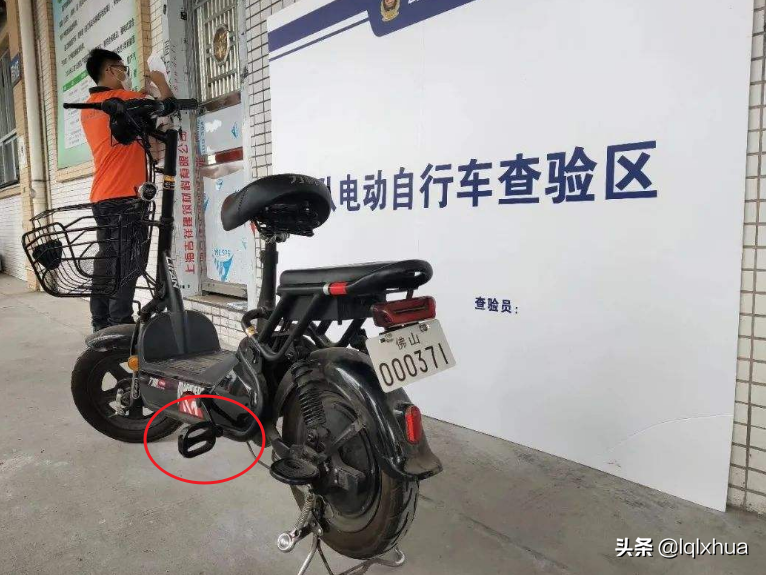 这两种电动车属机动车，需持驾照才能上路，交警：无证驾驶会扣车