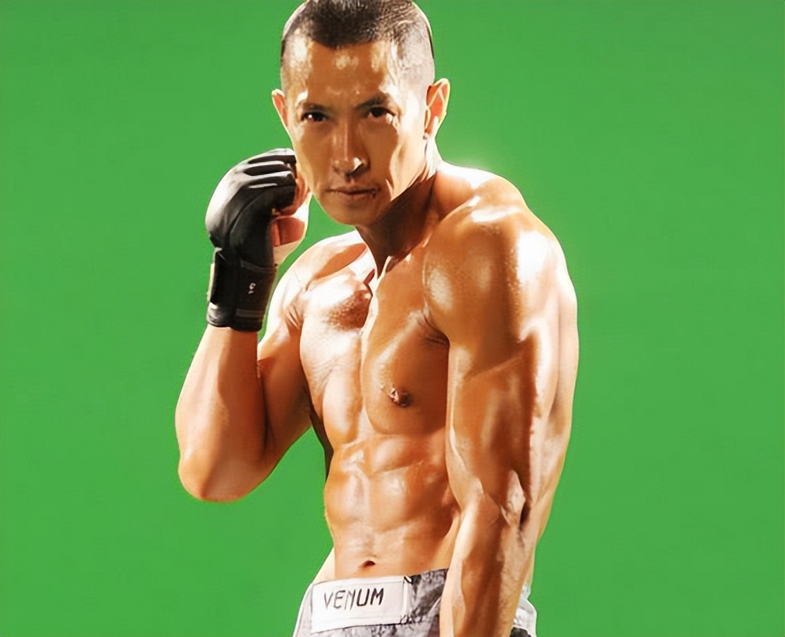 二十天减二十斤，两个月胖九十斤，中国演员也有“橡皮人”