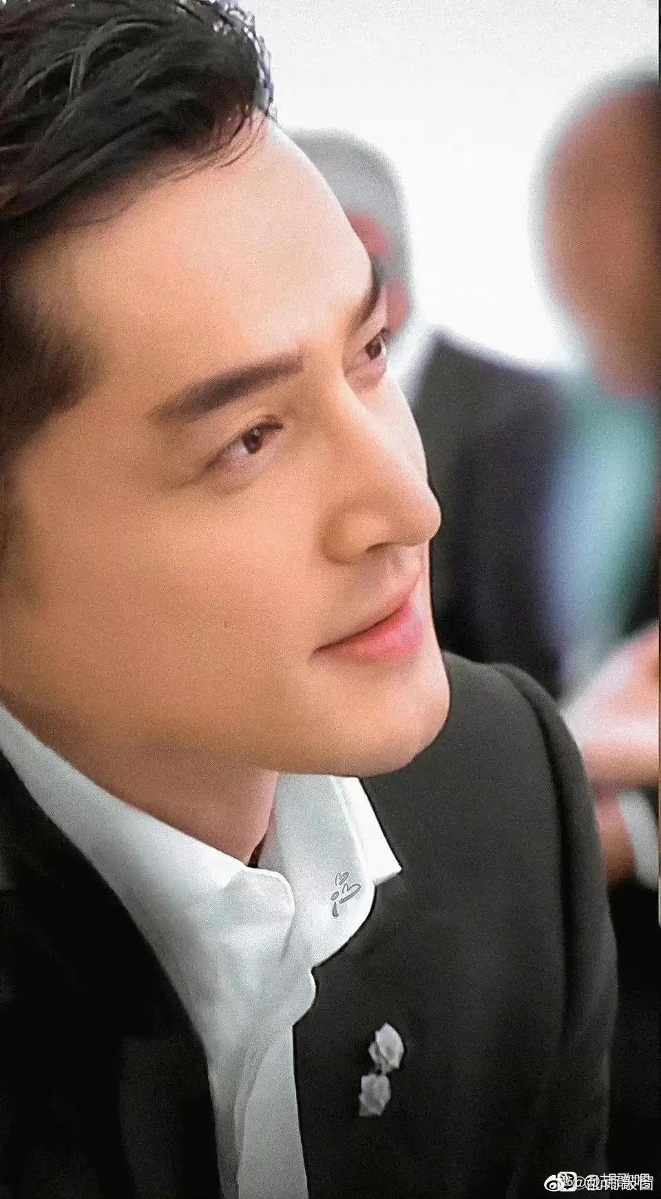 男神胡歌—繁华世界里，越读，越明白自己