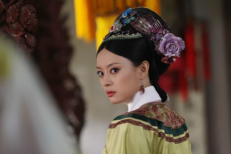 甄嬛去世后,她的儿子弘曕结局怎样?真实历史是怎样的?