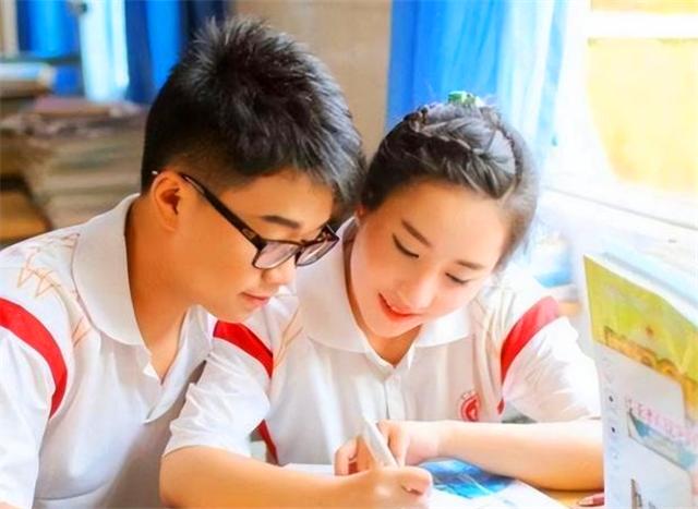你以为初中生之间没有"猫腻",这3种"友谊",让不少学生受伤
