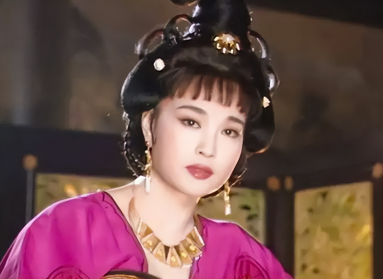 挂历女神殷亭茹：爆红后退圈，中年丧夫，晚年又病死他乡令人唏嘘