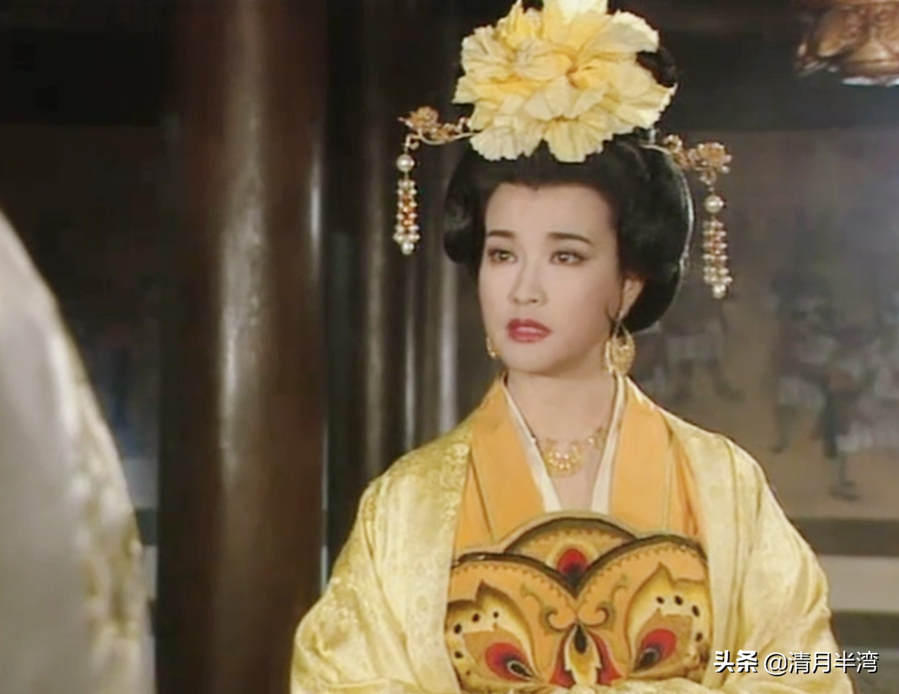 骨瘦如柴就别硬充唐美人了，这9位珠圆玉润才是唐宫里的真绝色