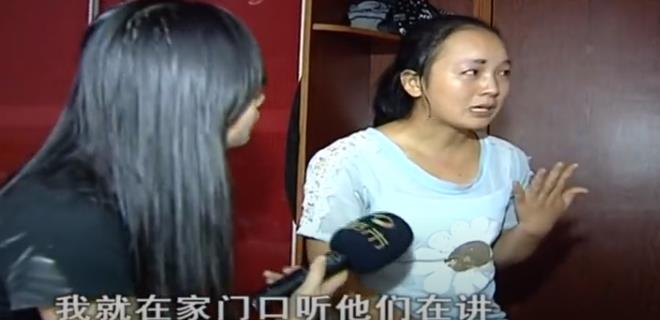 2017年，养女高考金榜题名后瞒着养父，和丢弃她的有钱爸爸相认