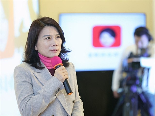 董明珠的儿子(董明珠儿子：集才华与帅气于一身，37岁至今未婚，法律硕士研究生)