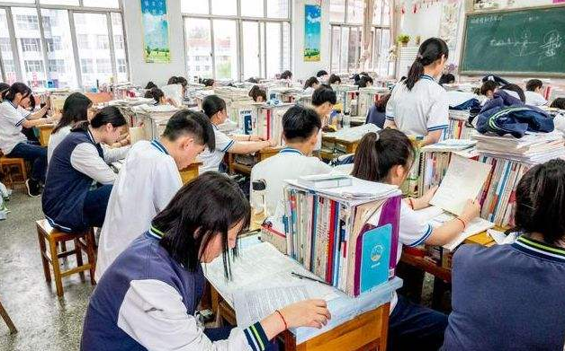 重庆高考状元何川洋：659分考上北大，却因身份造假遭北大拒录