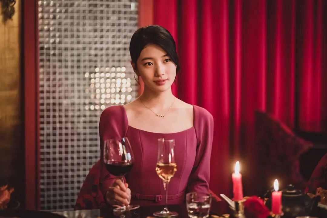 年度最「婊」大女主，火了