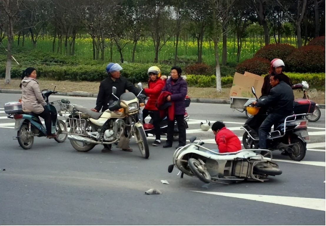 摩托車能上路？各省紛紛放寬要求，距離“全面解除”還遠(yuǎn)嗎？