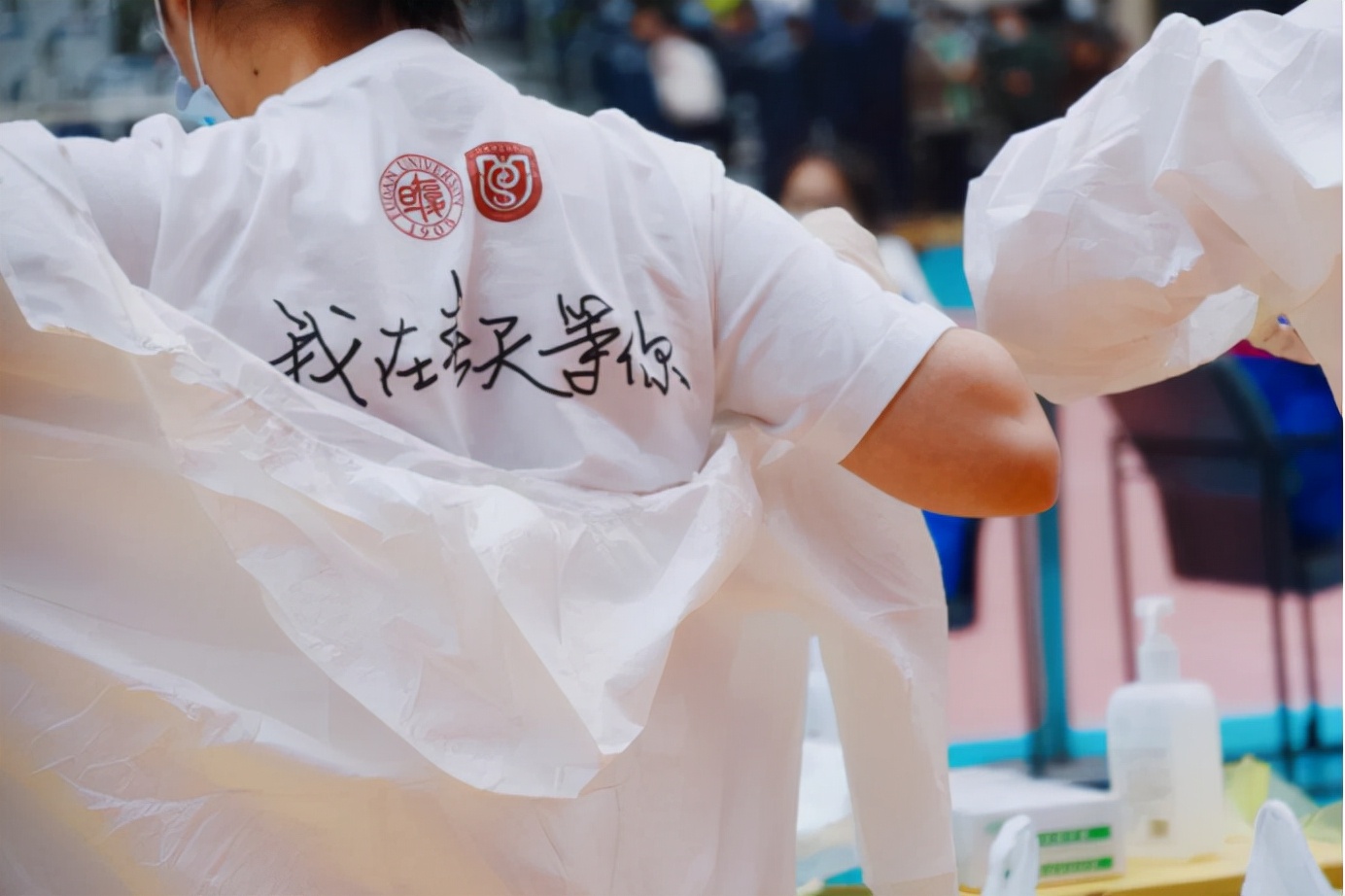 院士送盒饭！“史上最卷外卖天团”火了