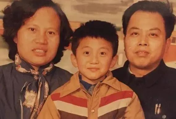 群殴被判7个月、撞毁250万跑车，能浪子回头的男星，如今都很耀眼