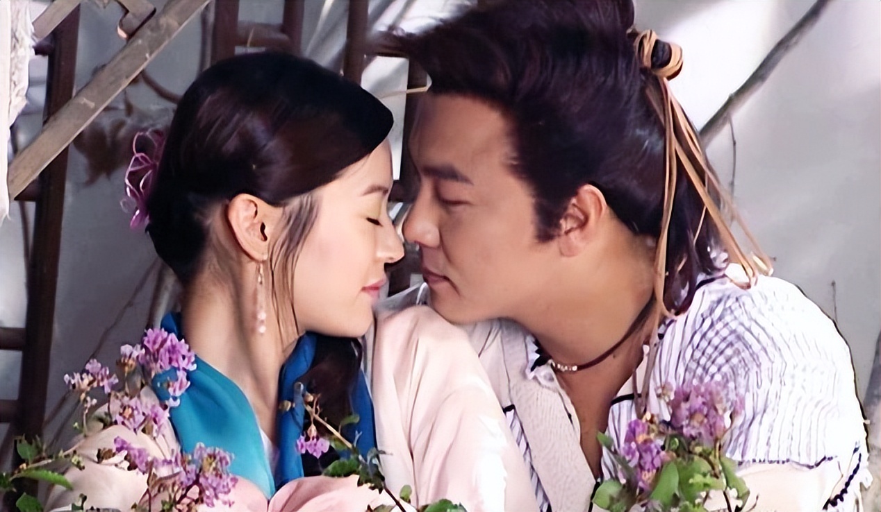 红得快、凉得也快，这五位“风光不再”的女星真是太可惜了