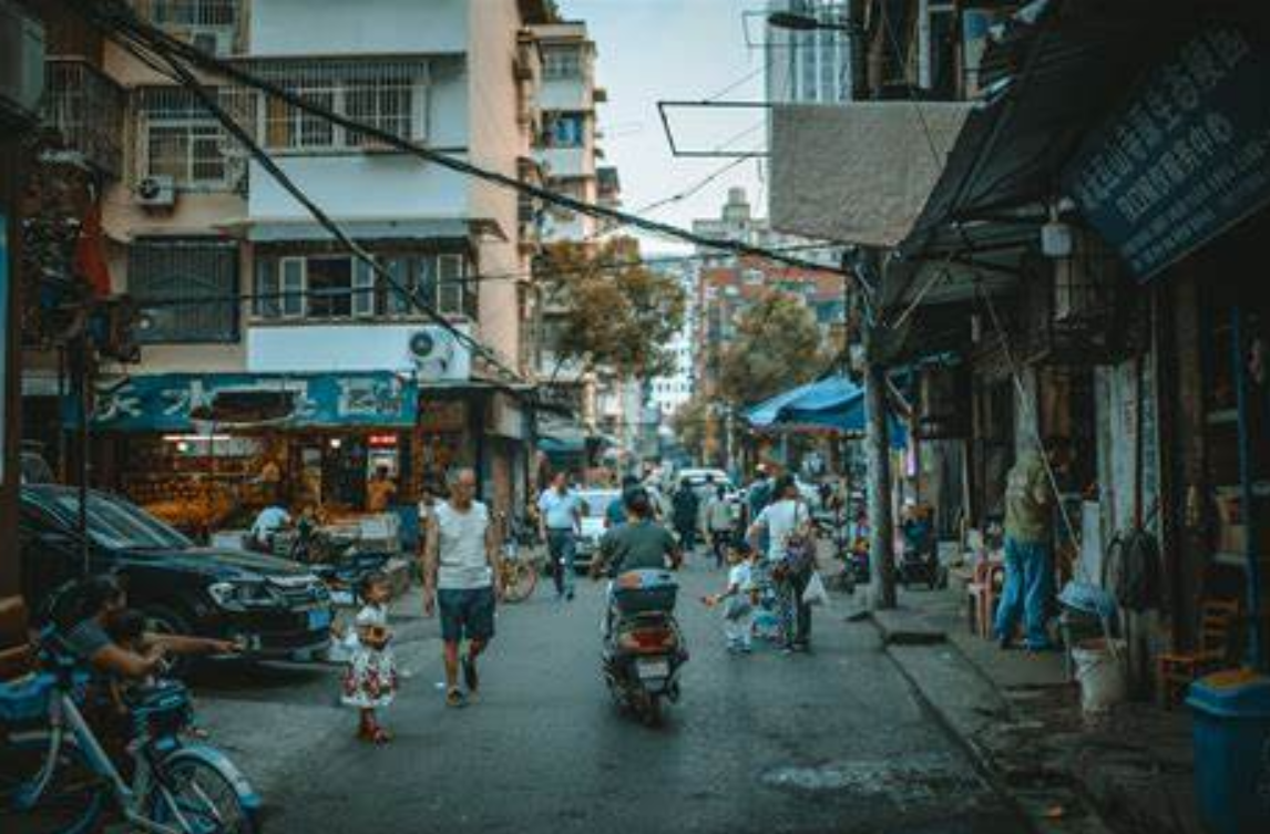 2007年武汉女大学生失踪，父母卖房寻找，12年后出现在母校废弃房