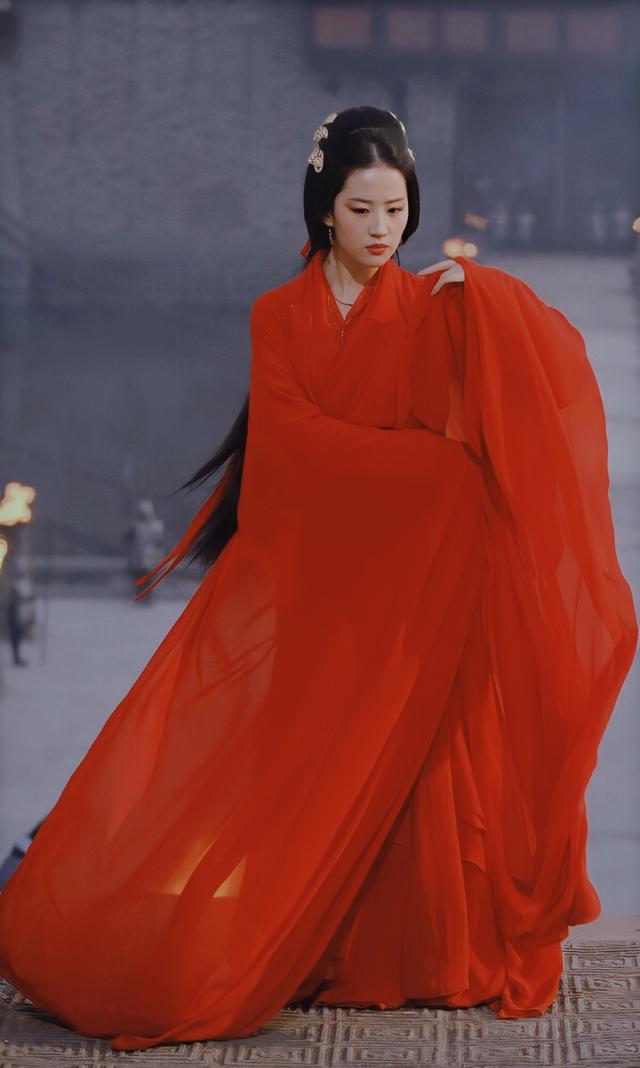 《铜雀台》中的刘亦菲,翩若惊鸿,美得让人惊艳