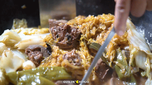 鐵鍋燉魚貼餅子,鐵鍋燉魚貼餅子怎么做