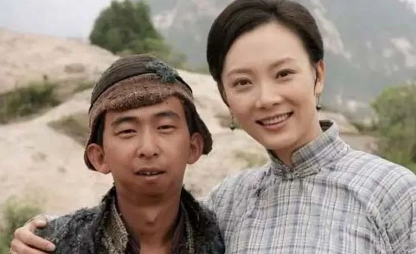 你会介意另一半丑吗？这7位丑男演员告诉你：男人丑点不怕
