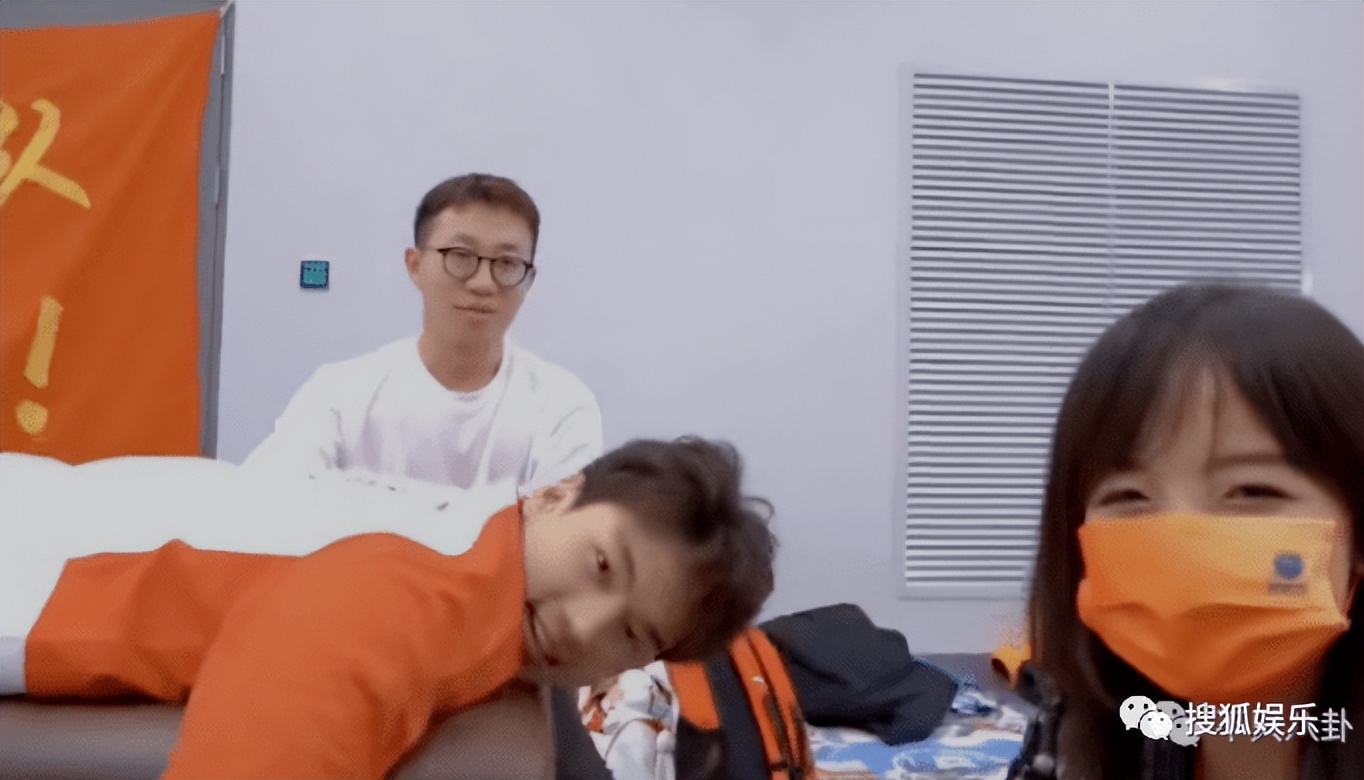 美女记者x世界冠军！王冰冰徐嘉余恋爱了？