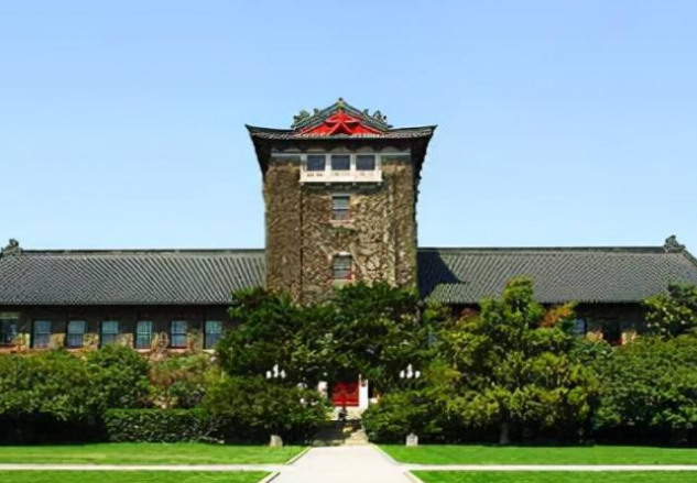 国内“副部级”大学排名，北大稳坐第一把交椅，哈工大跌落第14名