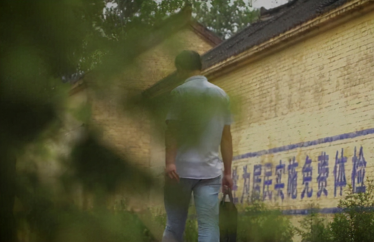 医生收入可以有多低？甚至赚得还不如农民多