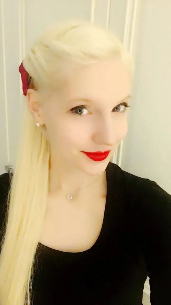 撒贝宁老婆撒贝宁携妻儿野餐被偶遇