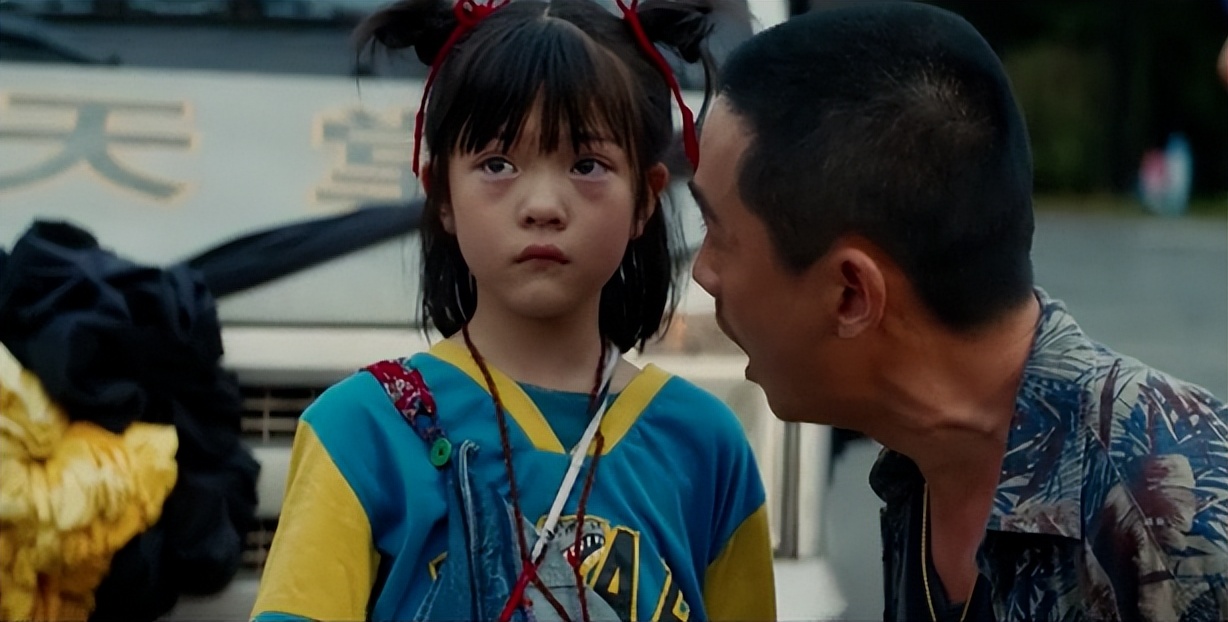 又一位10后天才迷你花横空出世，影视圈的未来就看她们了？