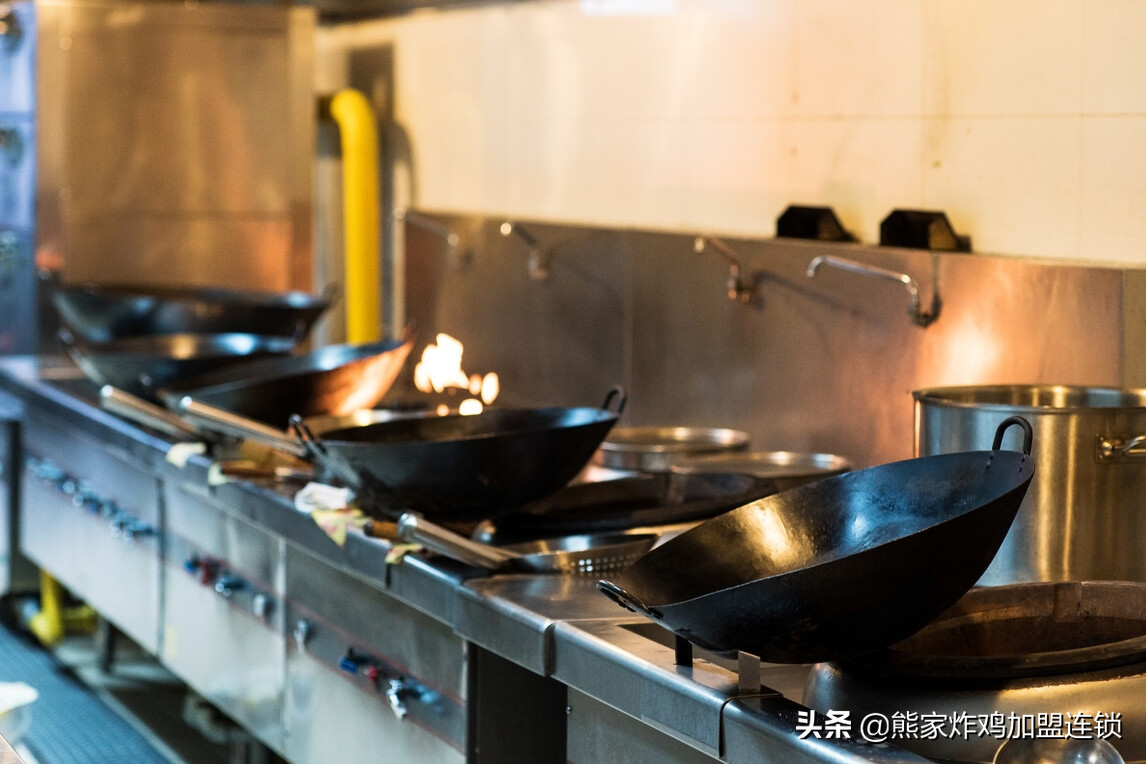 学校周边餐饮店生意一定火爆吗？开店有哪些利弊？