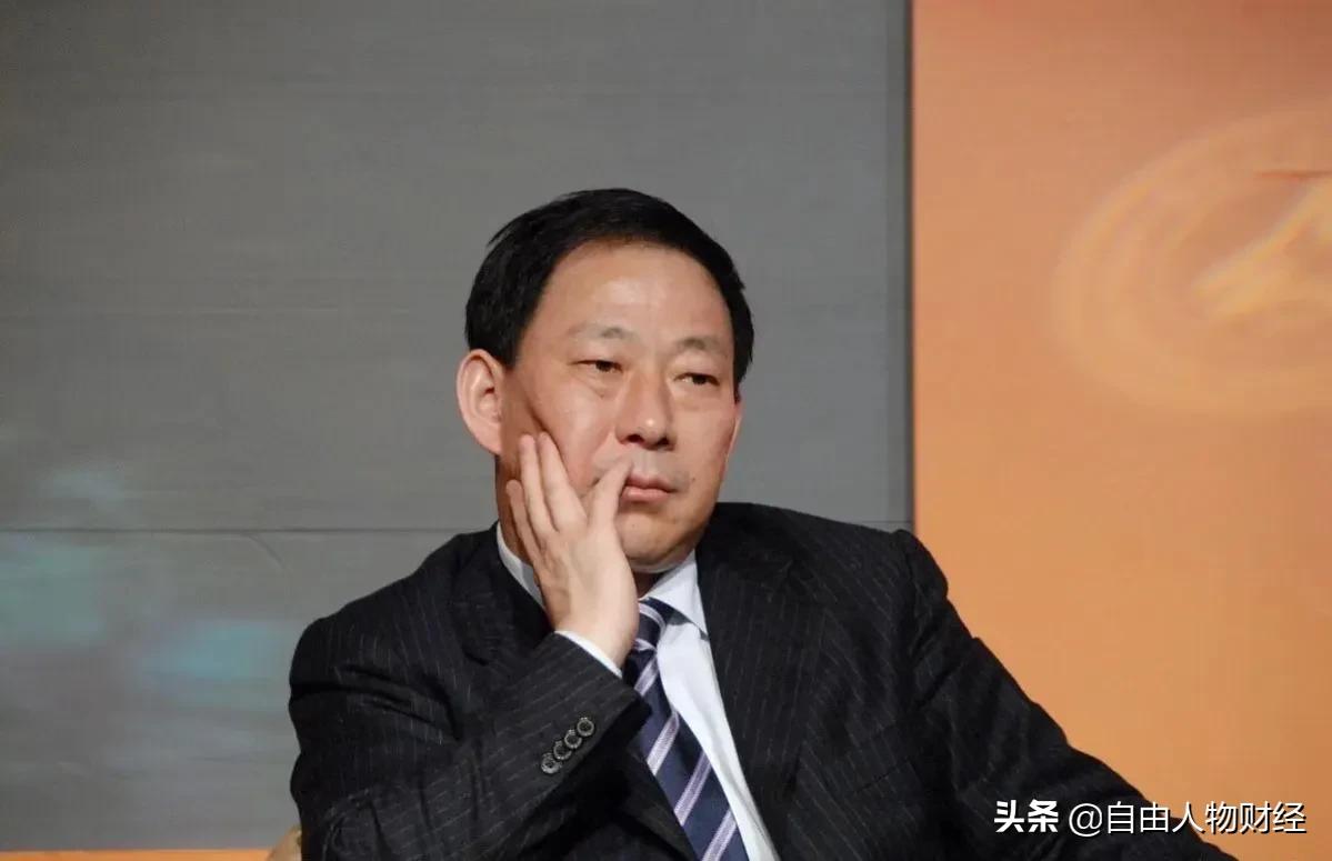 娶自己学生为妻，后因超生无奈下海经商，如今儿子成新疆首富