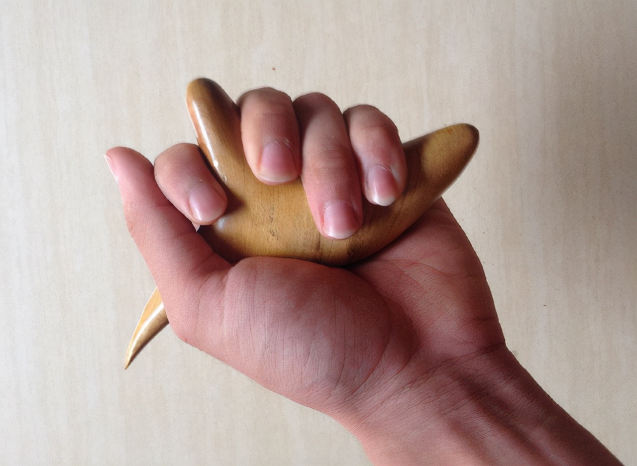 刮痧究竟是真养生，还是伪科学？刮出来的“痧”，到底是什么？