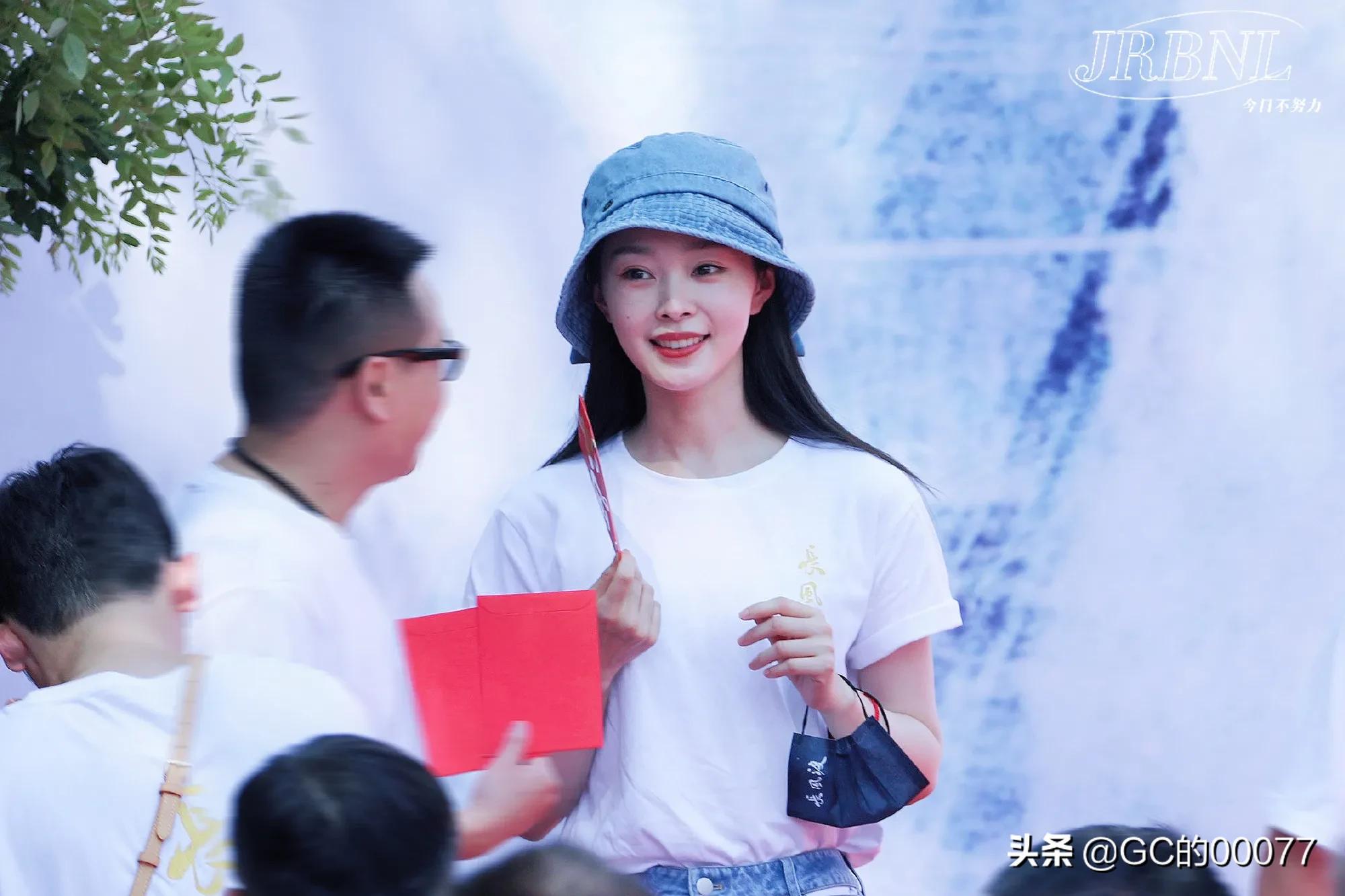 明星图片宋轶